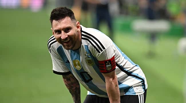 Messi'den kariyer golü!