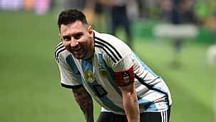Messi'den kariyer golü!