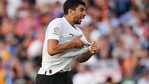 Valencia, Cenk Özkacar'ın transferini açıkladı