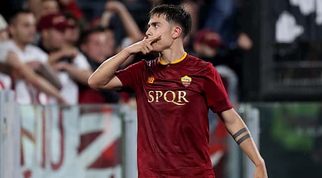 Dybala aşkı bitmiyor!