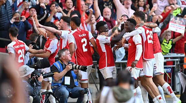 Arsenal sezonun ilk kupasını aldı