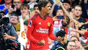Manchester United Varane ile üç puanı kazandı!