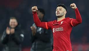 Otelde sürpriz görüşme!