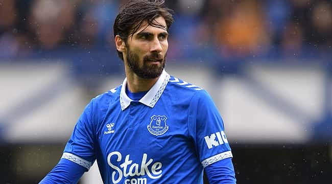 Andre Gomes sürprizi!