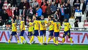 Ankaragücü ilk galibiyetini aldı