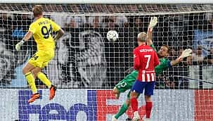 Lazio kalecisi Provedel'in 90+4'teki müthiş golü!