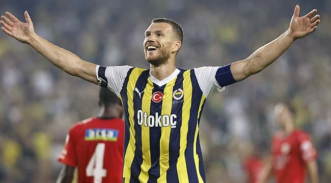 Edin Dzeko yönetimi şaşırttı!