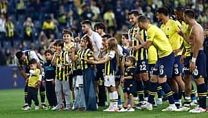 Fenerbahçe'de ''ailece'' kutlama!