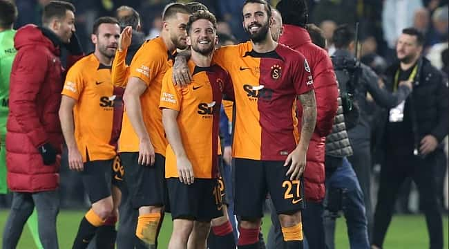 Galatasaray'da ayrılık!