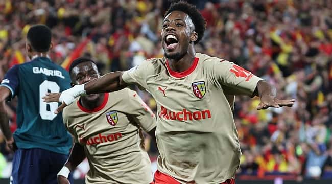 RC Lens pes etmedi, geri döndü! Arsenal kayıplarda