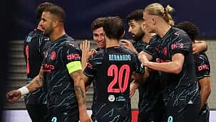 Manchester City 2'de 2 yaptı