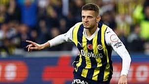 Szymanski, Alex'i de yakaladı!