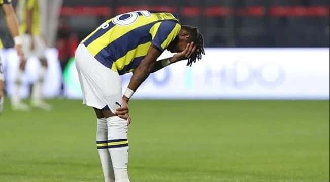 Fenerbahçe'ye 2 kötü haber!