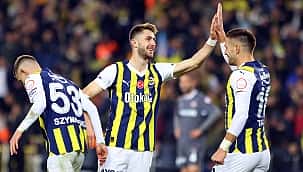 Fenerbahçe zirveyi bırakmadı!