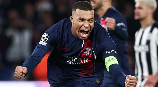 Mbappe 90+8'de puanı getirdi