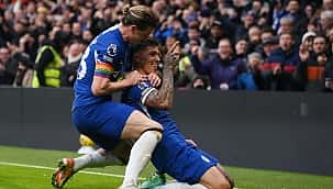 Chelsea'den 10 kişiyle kritik 3 puan