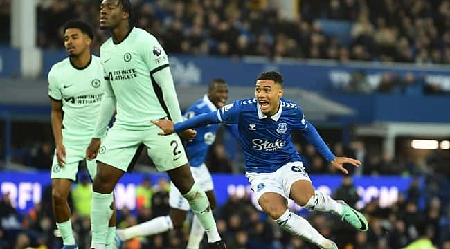 Everton'dan bir darbe de Chelsea'ye