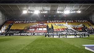 Fransa'da UEFA Şampiyonlar Lig'ne veda koreografisi