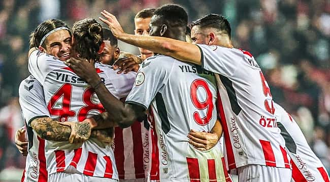 Samsunspor'un çıkışı sürüyor