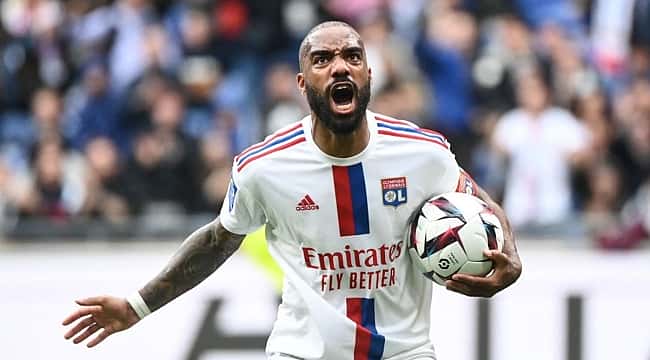 Alexandre Lacazette bombası!