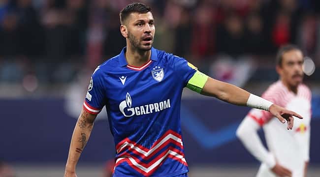 Beşiktaş'ta stoper gelişmesi!