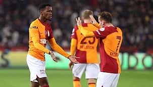 Galatasaray dev maçta farka koştu