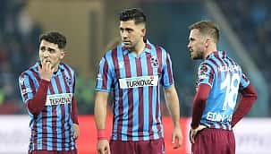 İki oyuncu kadro dışı!