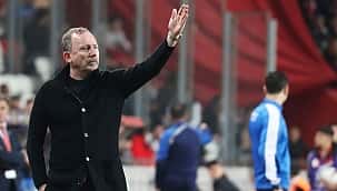 Sergen Yalçın 1 puanla başladı