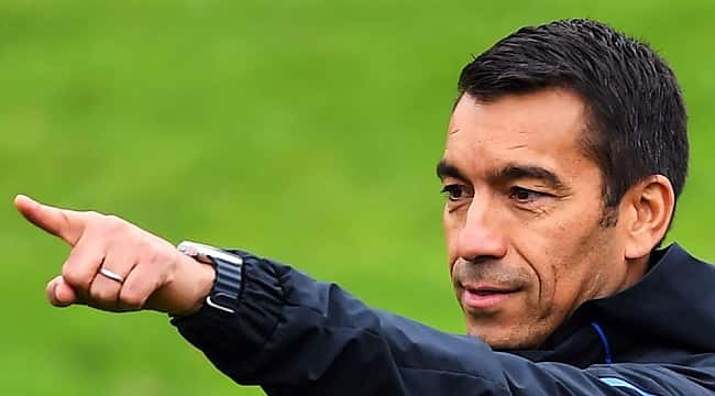 van Bronckhorst'un ilk isteği Fenerbahçe'den!