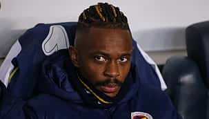 Fenerbahçe'de beklenen ayrılık! Brezilya'da imzaladı