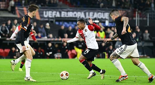 Feyenoord attı, Roma bırakmadı