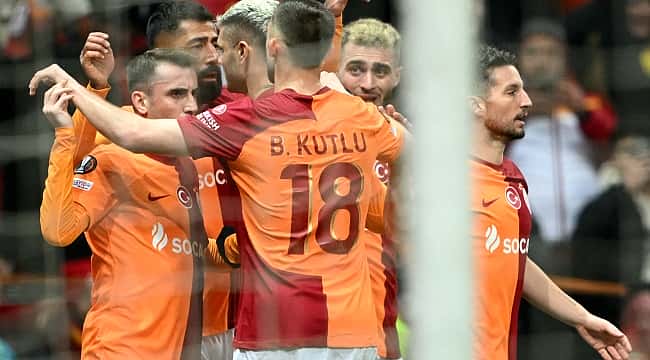 Galatasaray 90+1'de avantajı kaptı