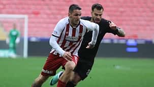 Hatay'da 2 gol var ama kazanan yok! Frikik...