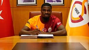 Serge Aurier formayı giydi!