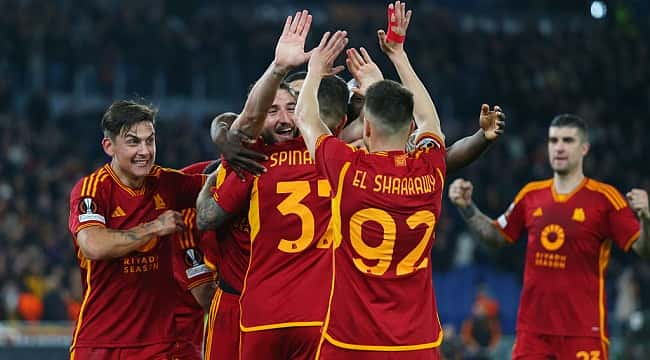 AS Roma çeyrek final kapısını sonuna kadar açtı