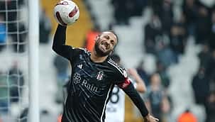 Cenk Tosun gemileri yaktı!