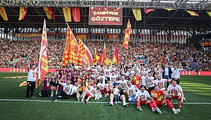 Göztepe'den muhteşem kutlama! Yeniden Süper Lig