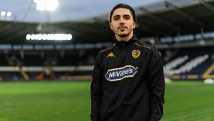 Hull City'den Abdülkadir Ömür'e tam not