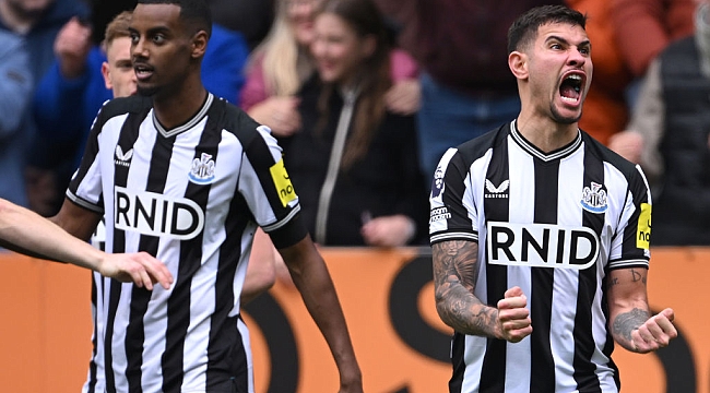 Newcastle, Tottenham'ı ezdi