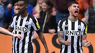 Newcastle, Tottenham'ı ezdi