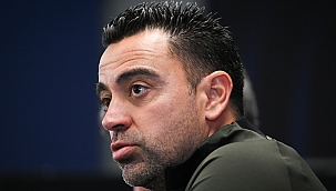 Barcelona'da yine karar değiştirildi! Xavi resmen...