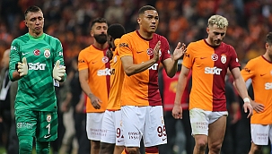 Galatasaray derbide neleri yanlış yaptı? Neler oldu?