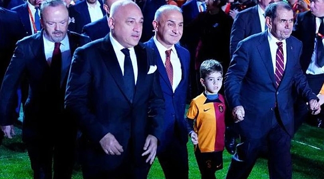 Galatasaray taraftarından TFF'ya ıslıklı tepki