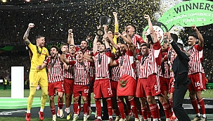 Olympiakos'tan tarihi bir başarı!