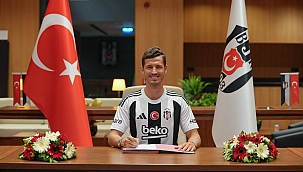 Beşiktaş sözleşmesini uzattı...