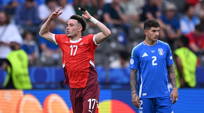 İsviçre, son şampiyonu eledi