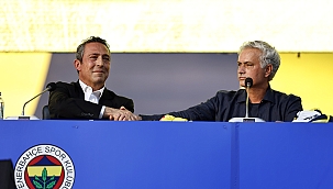 Jose Mourinho imzayı attı