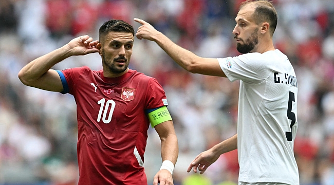 Slovenya uzatmada yıkıldı! Sırplar ilk puanını aldı