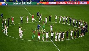 Tarihi zafere çılgın kutlama! İşte kare kare o anlar...