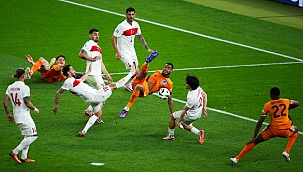 EURO 2024'te yarı finalistler ve eşleşmeler belli oldu